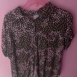 Used Green floral v-neck button up